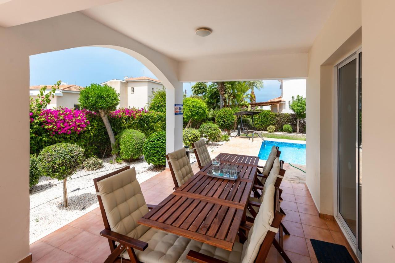 Villa Alysia By Ezoria Villas Coral Bay Zewnętrze zdjęcie