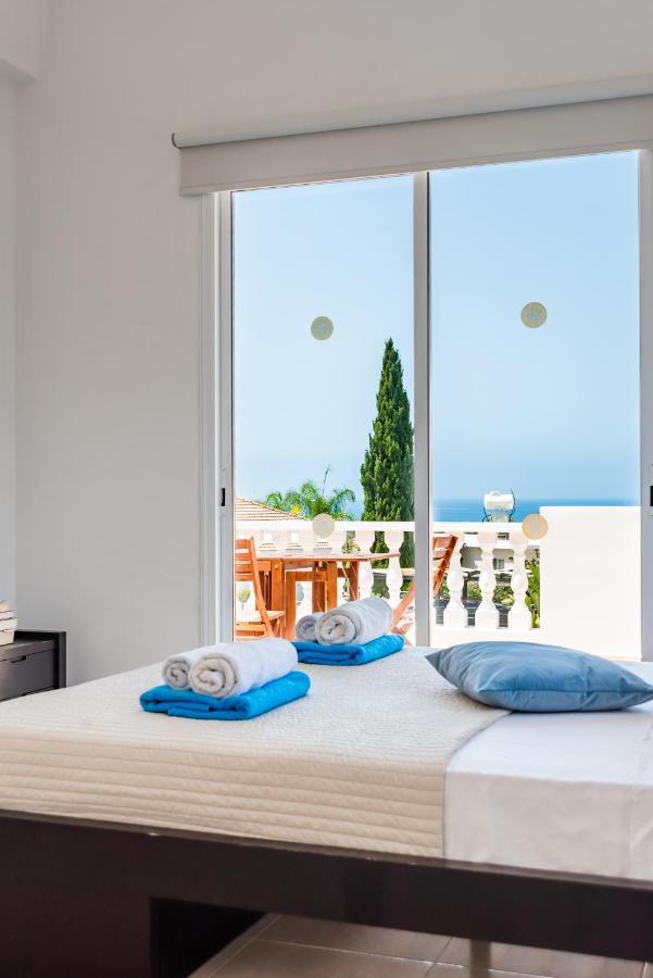 Villa Alysia By Ezoria Villas Coral Bay Zewnętrze zdjęcie