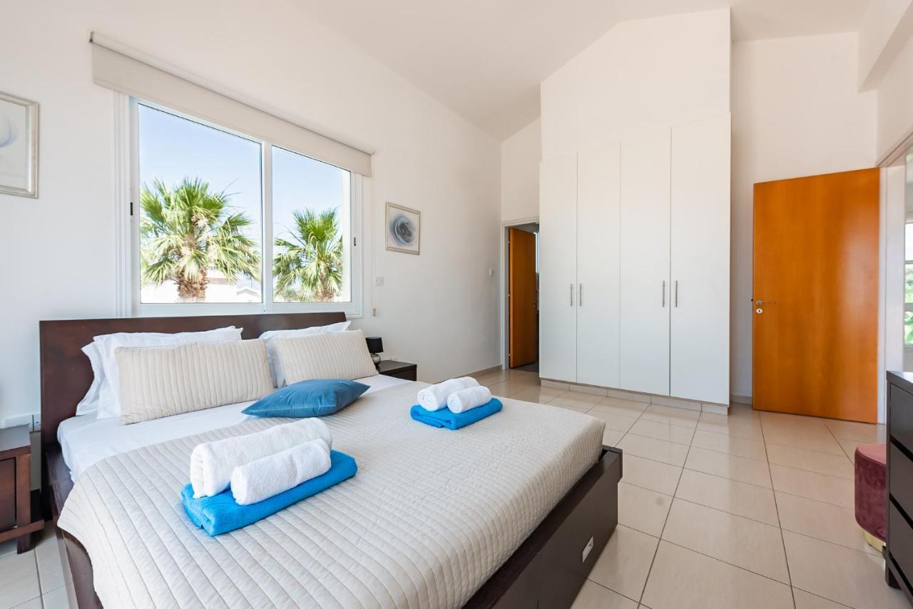 Villa Alysia By Ezoria Villas Coral Bay Zewnętrze zdjęcie