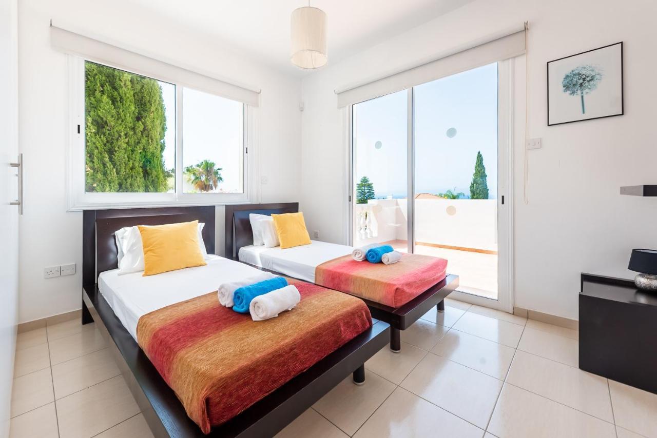 Villa Alysia By Ezoria Villas Coral Bay Zewnętrze zdjęcie