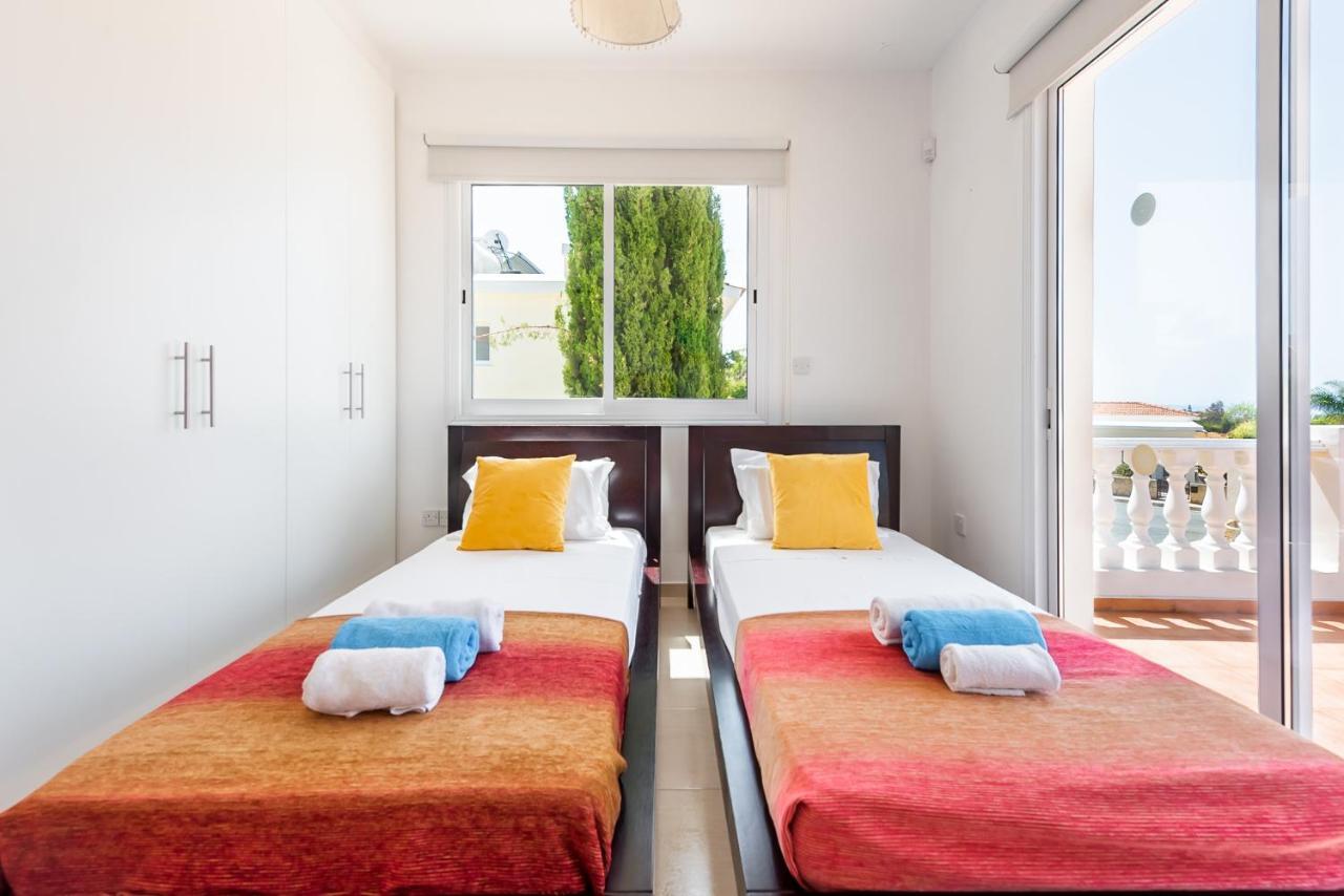 Villa Alysia By Ezoria Villas Coral Bay Zewnętrze zdjęcie